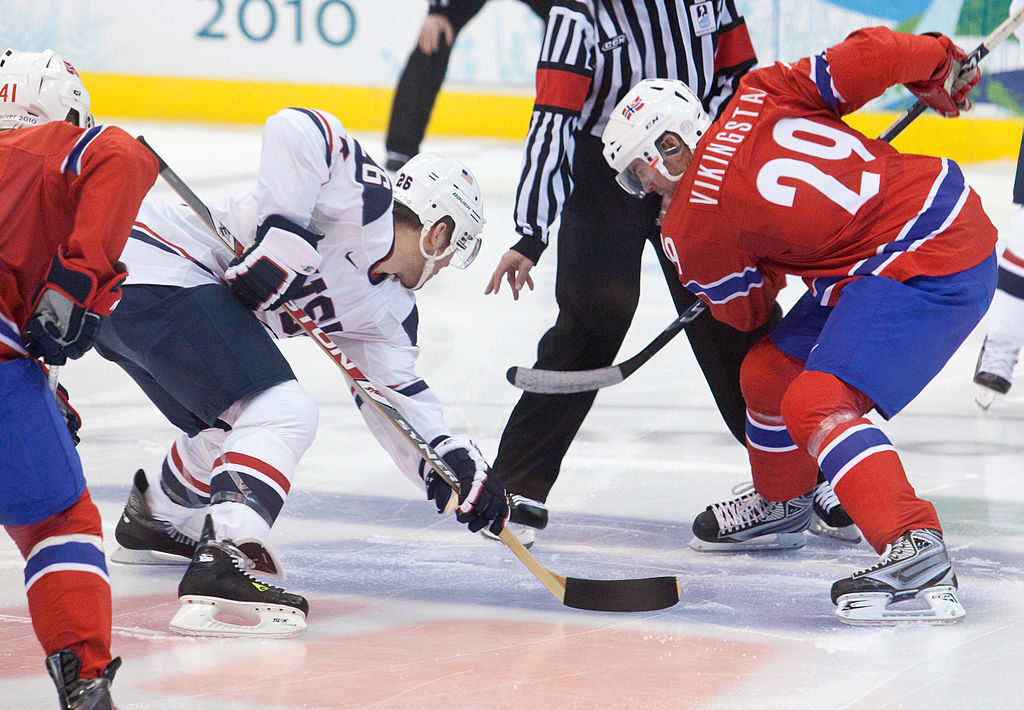 Joe Pavelski, Ryan Suter and - Wisconsin Men's Hockey